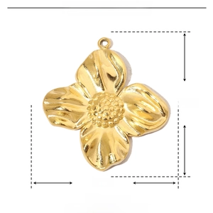 Detailed spec sheet of a gold flower pendant with 20x18mm size and 1.4g weight info