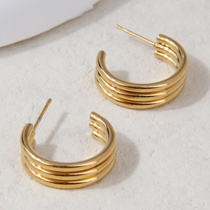 Minimalist gold-plated three-layer hoop earrings in a C-shaped design for women