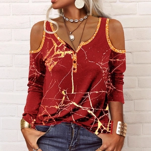 Rotes Langarmshirt mit Cold-Shoulder-Schnitt, Gold-Marmordruck und V-Ausschnitt-Knopf