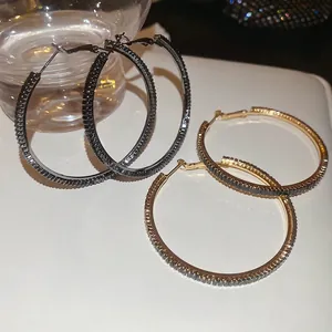 Chic silver needle zircon hoop earrings in gold and gunblack finish with black crystals