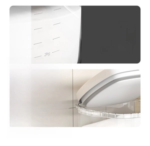 Close-up of food storage container with 5kg scale window and silicone sealing ring