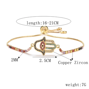 Detailed size chart of Hamsa Hand bracelet showing 16-21cm adjustable length and 7g weight