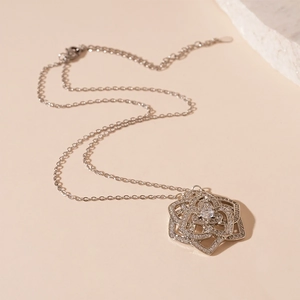 Rose Flower Pendant Necklace For Women Copper Zircon Inlaid Hollow Out Silver Color Sweet Luxury Jewelry