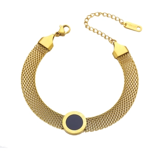 Élégant bracelet à maille plaqué or 18 carats avec pendentif à chiffres romains