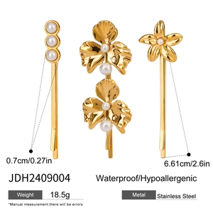 Spécifications de taille et matière pour le lot de 3 barrettes dorées fleurs et perles