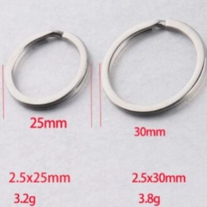 Polished stainless steel key rings in 25mm and 30mm sizes for DIY keychain accessories