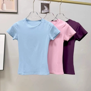 Schnelltrocknendes Yoga-T-Shirt für Damen in Blau, Rosa und Lila, Kurzarm-Top
