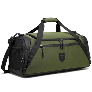Sac de sport vert armée avec compartiment chaussures et bandoulière amovible