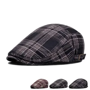 Classic British plaid newsboy cap with adjustable buckle and warm fleece lining for winter
