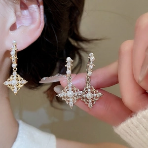 Rhombic Artificial Pearl Drop Earrings With 925 Sterling Silver Earring Post 18K Gold Plated Zircon Vintage Jewelry For Women Elegant