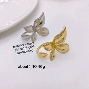 Chic 18K gold plated copper four-petal flower adjustable ring with sparkling zircon stones