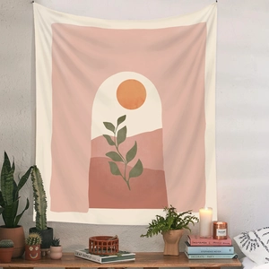 Détail d'une tapisserie bohème avec soleil et collines abstraits dans un décor chaleureux