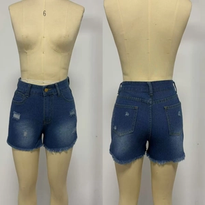 Vue avant et arrière du short en jean bleu foncé avec déchirures et ourlet brut