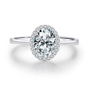 Luxuriöser S925 Sterlingsilber Verlobungsring mit ovalem Schliff und Halosteinen