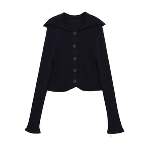 Gilet noir pour femme en maille côtelée avec col marin et fermeture à boutons