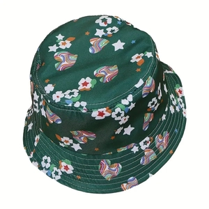 Bob vert avec motifs cœurs et fleurs colorés pour la protection solaire d'automne en plein air