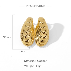 Detailed size specifications for irregular gold geometric earrings made of copper