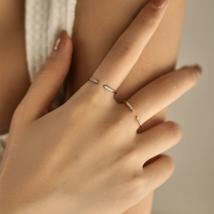 Minimalist 925 sterling silver open rings in gold and silver finish with sparkling stones