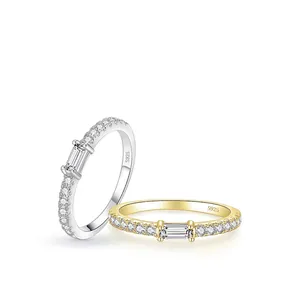 Luxurious S925 sterling silver rectangular stone ring set in silver and gold finish