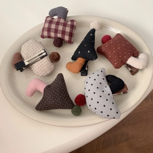 Set of 6 cute mushroom fabric hair clips with polka dots for kids and toddlers