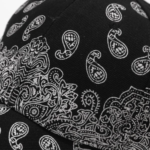 Casquette de baseball noire à motifs paisley de style hip-hop et streetwear rétro