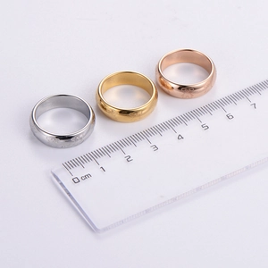 Three-piece stainless steel ring set with cute bear engraving in silver gold and rose gold