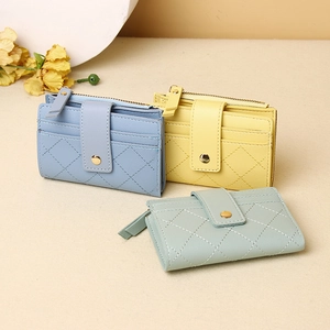 Piccoli portafogli da donna in pelle PU trapuntata in blu, giallo e verde