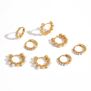 Elegant 18k gold plated stainless steel huggie earrings with pearls and cubic zirconia
