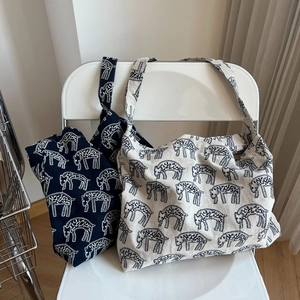Canvas Shoulder Bag Large Capacity Retro Slouchy Tote Embroidery Animal Print Casual Women Literary Handbag