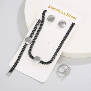 Set di gioielli in acciaio inossidabile lucido con collana, bracciale, anello e orecchini