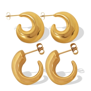 Minimalist 18K gold-plated C-shaped chunky hoop earrings with a polished hollow design