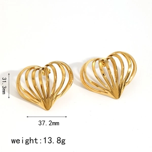 Golden 3D cut heart-shaped hollow earrings with modern dimensional design and measurements