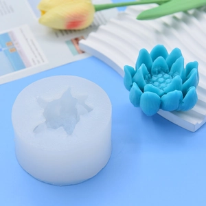 Moule en silicone pour savon et bougie lotus avec texture de pétales multicouches
