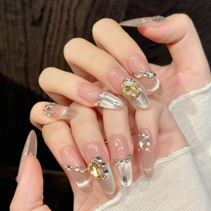 Faux Ongles À Presser Faits À La Main Œil De Chat Magnétique Dégradé Rose Nude Strass Dorés Luxe Longs Ovales Artificiels