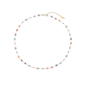 Vue détaillée du collier doré avec perles œil grec colorées et fermoir mousqueton