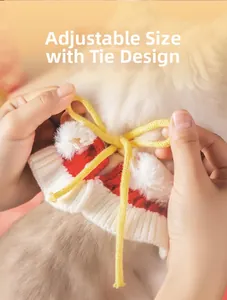 Collier en tricot réglable rouge et blanc pour animaux avec pompons et cordon jaune