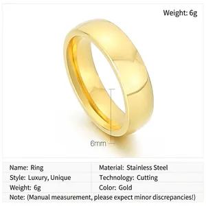 Vue détaillée d'une bague en acier inoxydable doré poli de 6mm avec détails techniques