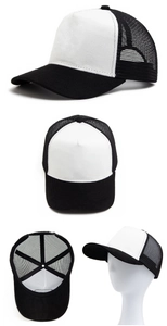 Detailansicht der schwarz-weißen Trucker-Kappe mit atmungsaktivem Mesh und verstellbarem Riemen