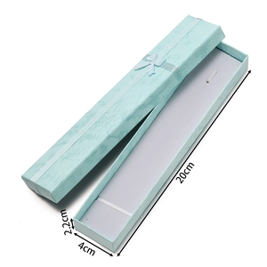 Detailed size view of light blue marble jewelry gift box with dimensions 20x4x2.2cm