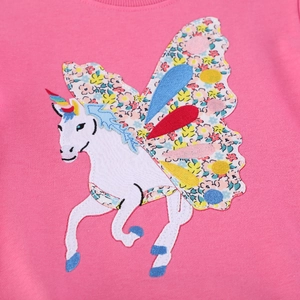 Mädchen Sweatshirt in Rosa mit bunter Einhorn-Applikation und floralen Flügel-Details