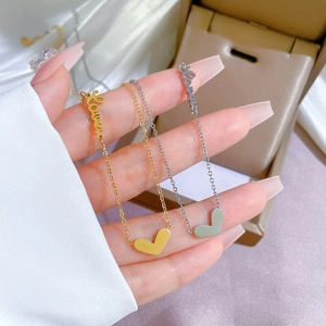 Braccialetti Love minimalisti in acciaio al titanio oro e argento con cuore