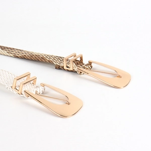 Handwoven straw belt for women with modern gold teardrop buckle in white and brown