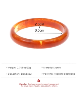 Detailed specs of acrylic amber marble bangle showing 2.55in inner diameter and 20g weight