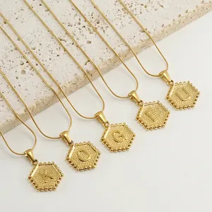 Collier Pendentif Hexagonal Lettre Initiale Acier Inoxydable Plaqué Or 18K Chaîne Serpent Bijoux Pour Femmes