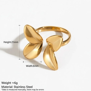 Bague ajustable en acier inoxydable doré avec design abstrait de pétales et feuilles