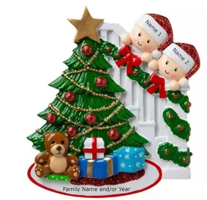 Detail of DIY Christmas tree resin ornament with customizable family name and date