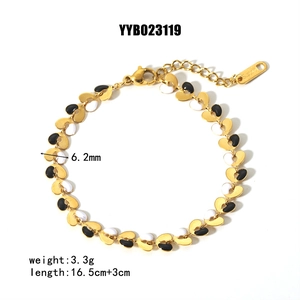 Detail of 18K gold-plated heart bracelet with enamel inlay and lobster clasp closure