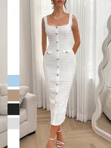 Robe Midi Élégante Sans Manches En Tricot Texturé Pour Femmes Avec Boutons Dorés Coupe Moulante Fente Arrière Couleur Unie