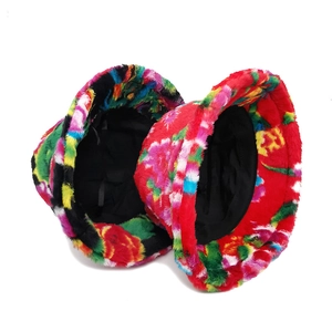 Chapeau bob en peluche fausse fourrure à motifs floraux colorés pour l'hiver
