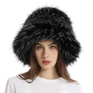 Cappello invernale da donna in finta pelliccia nera soffice con pelo lungo